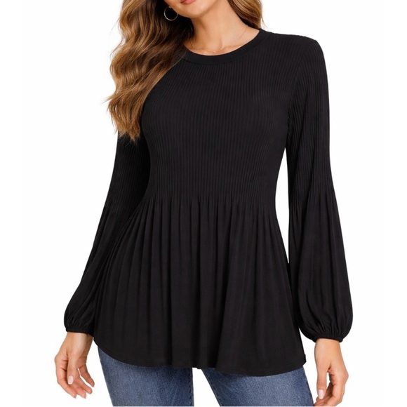 Adrianna Papell Tops - Adrianna Papell women's top blouse accordion lightweight black SM keyhole back
